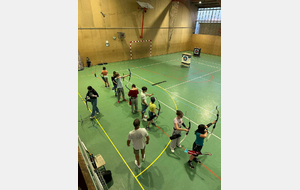Ca bosse chez les jeunes archers !